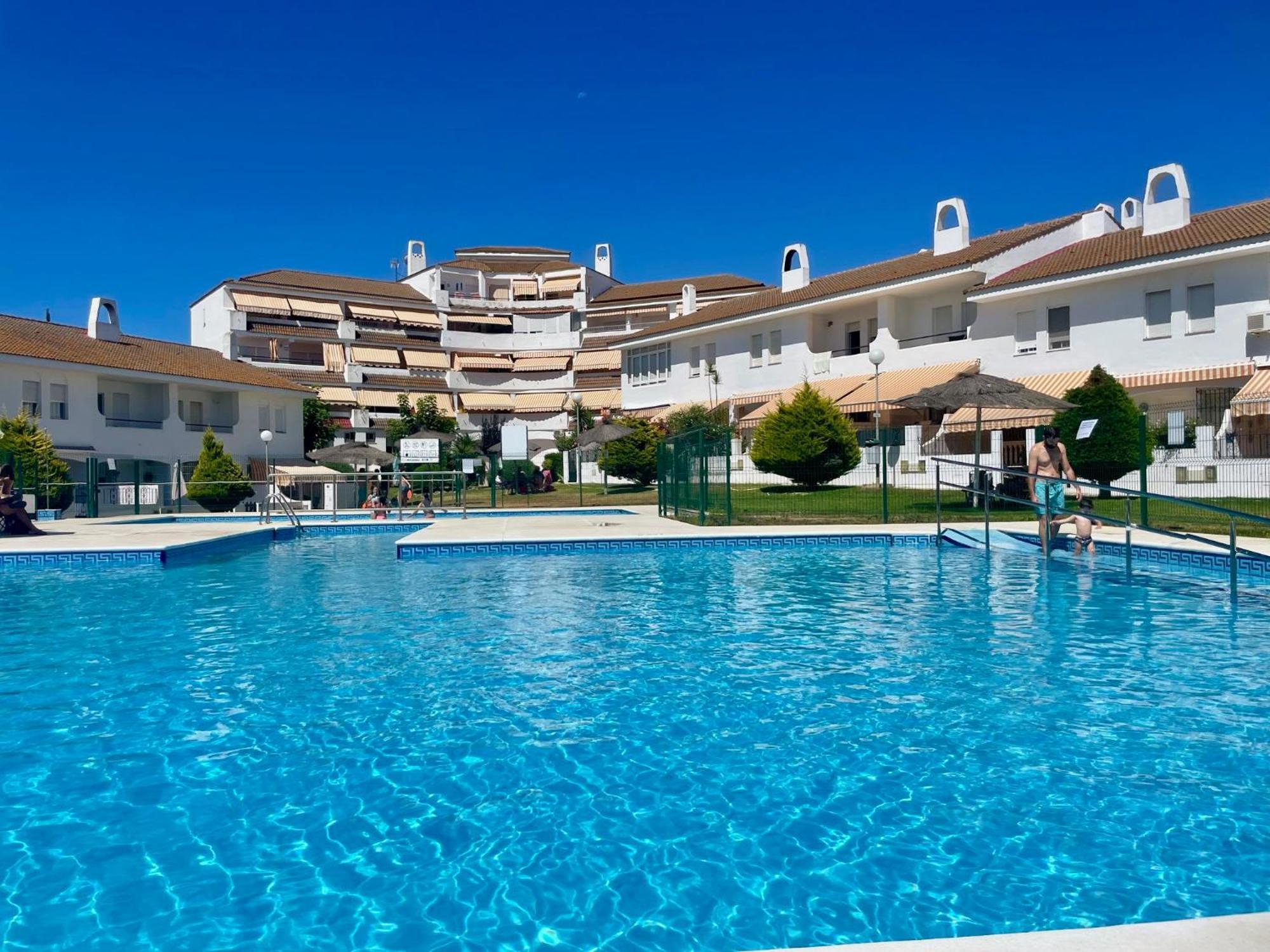 Paqo Lodge Laguna Del Portil, A 400 Metros De La Playa El Portil Exterior foto