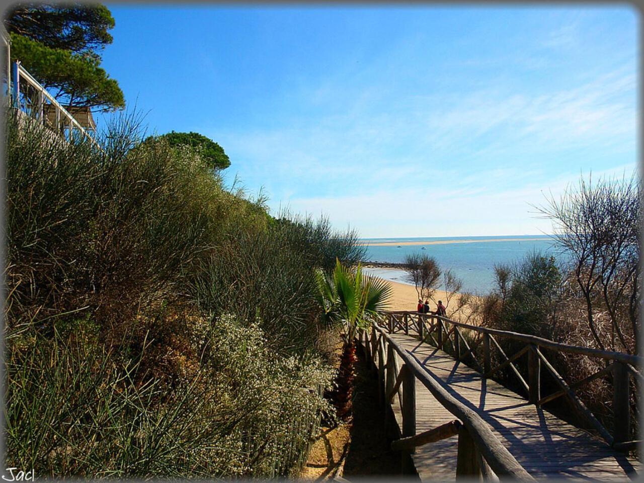 Paqo Lodge Laguna Del Portil, A 400 Metros De La Playa El Portil Exterior foto